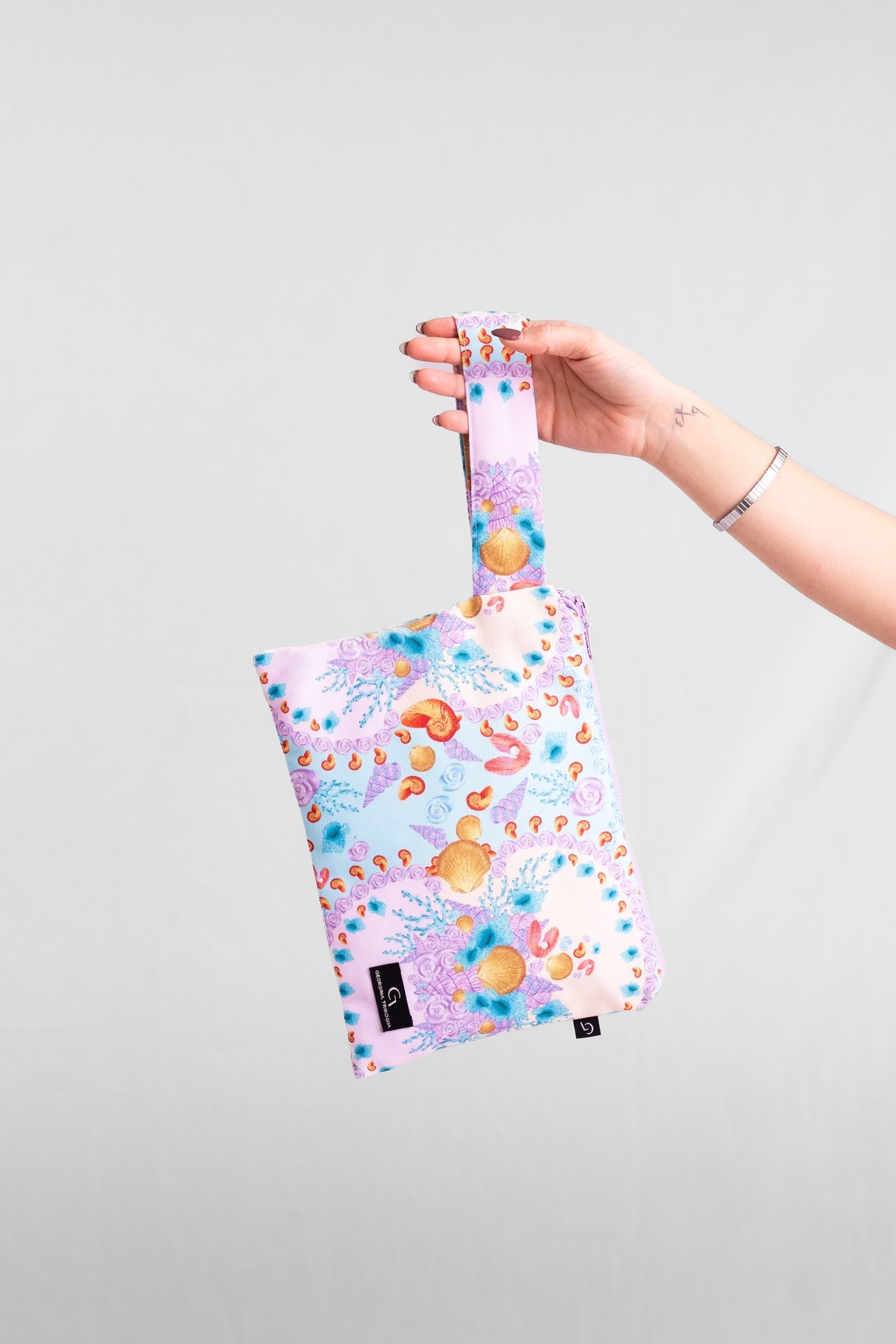 Venus Comb Zipper Bag