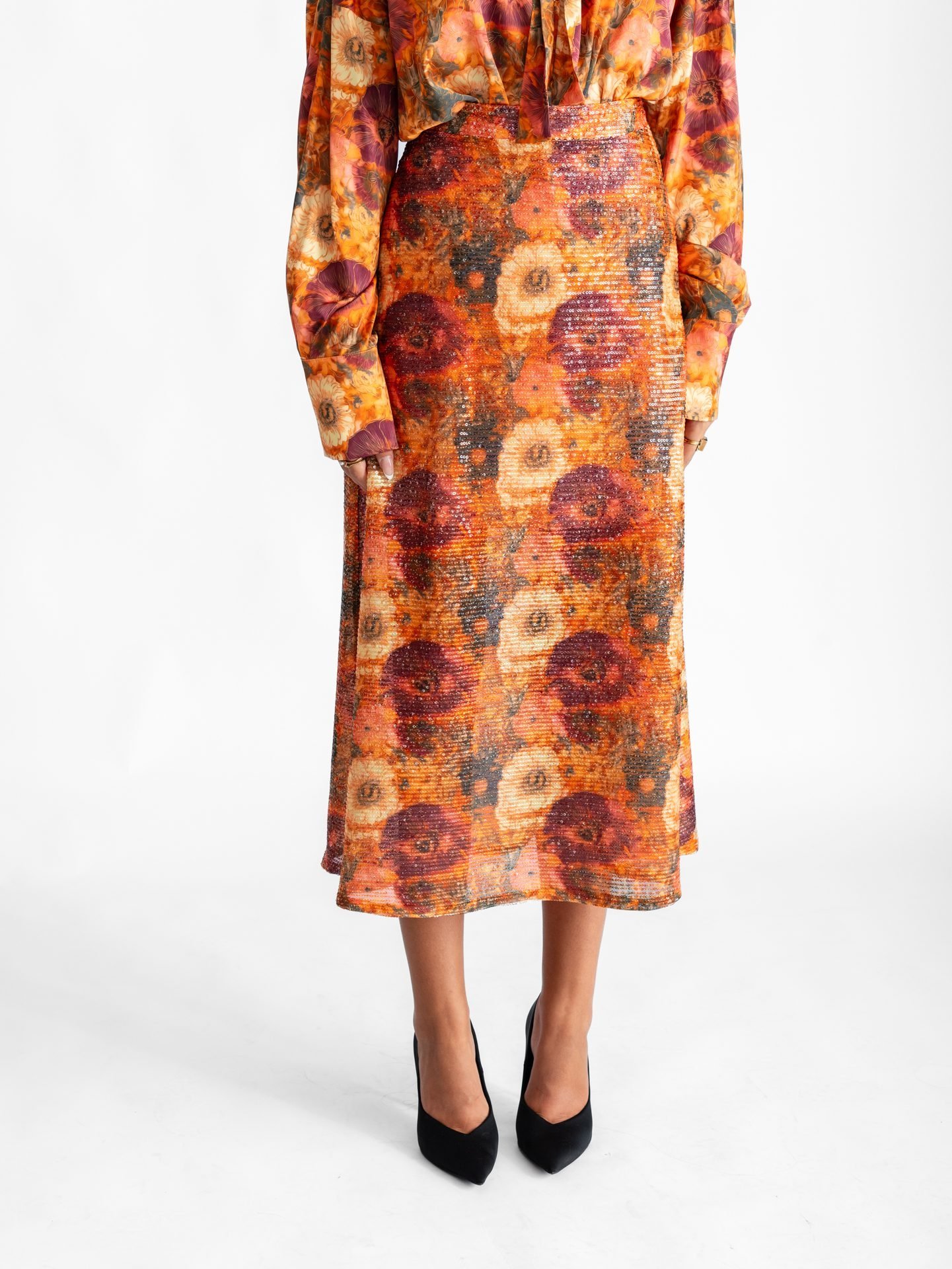 Golden Flower Clam Skirt