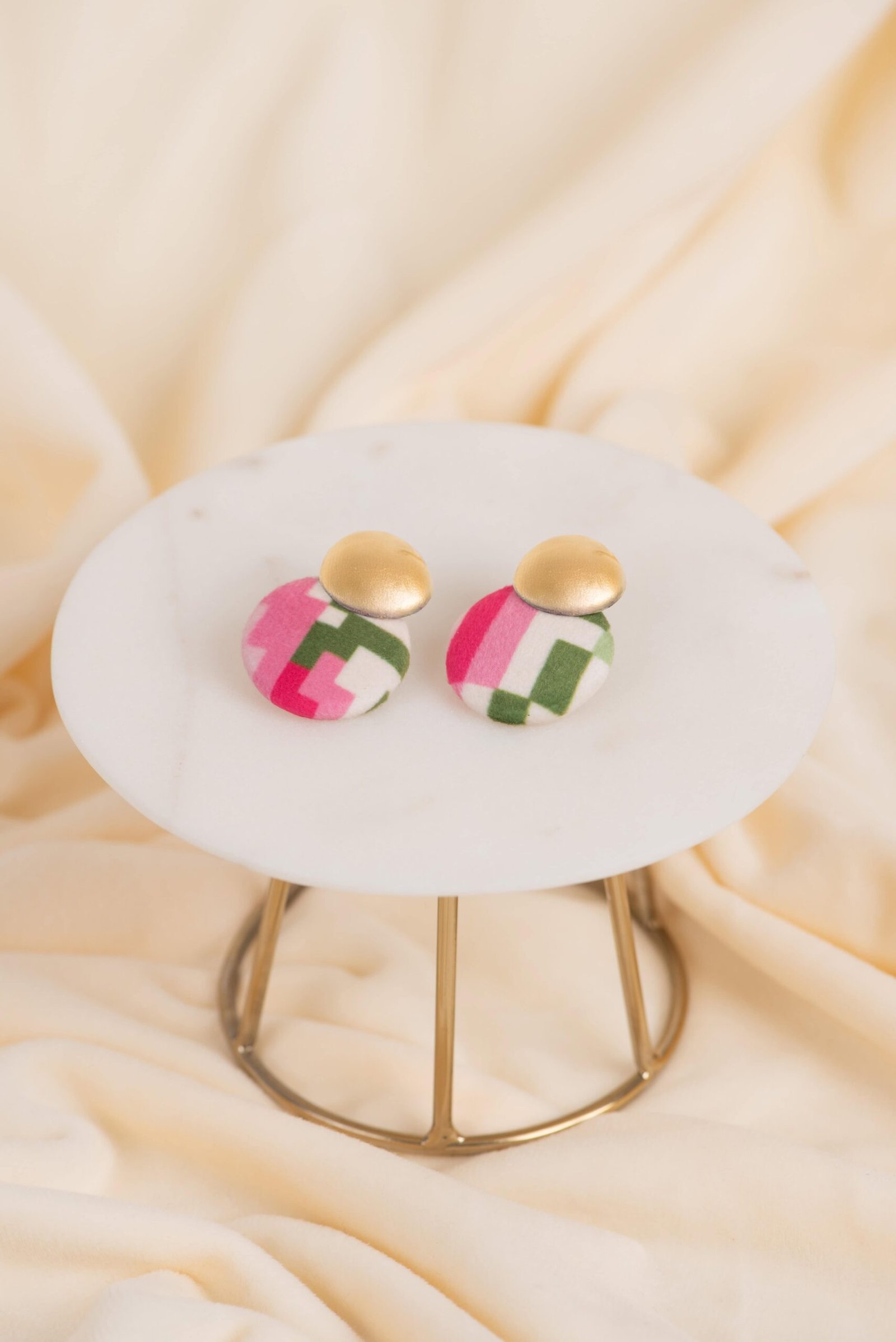 Aramber Queen Circle  Earrings