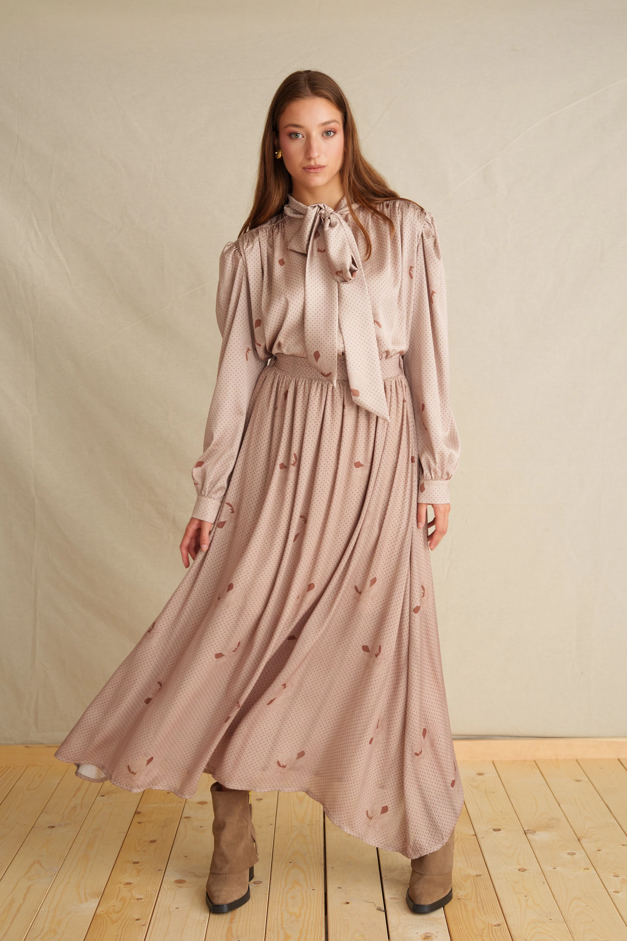 Her Closet Close Skirt