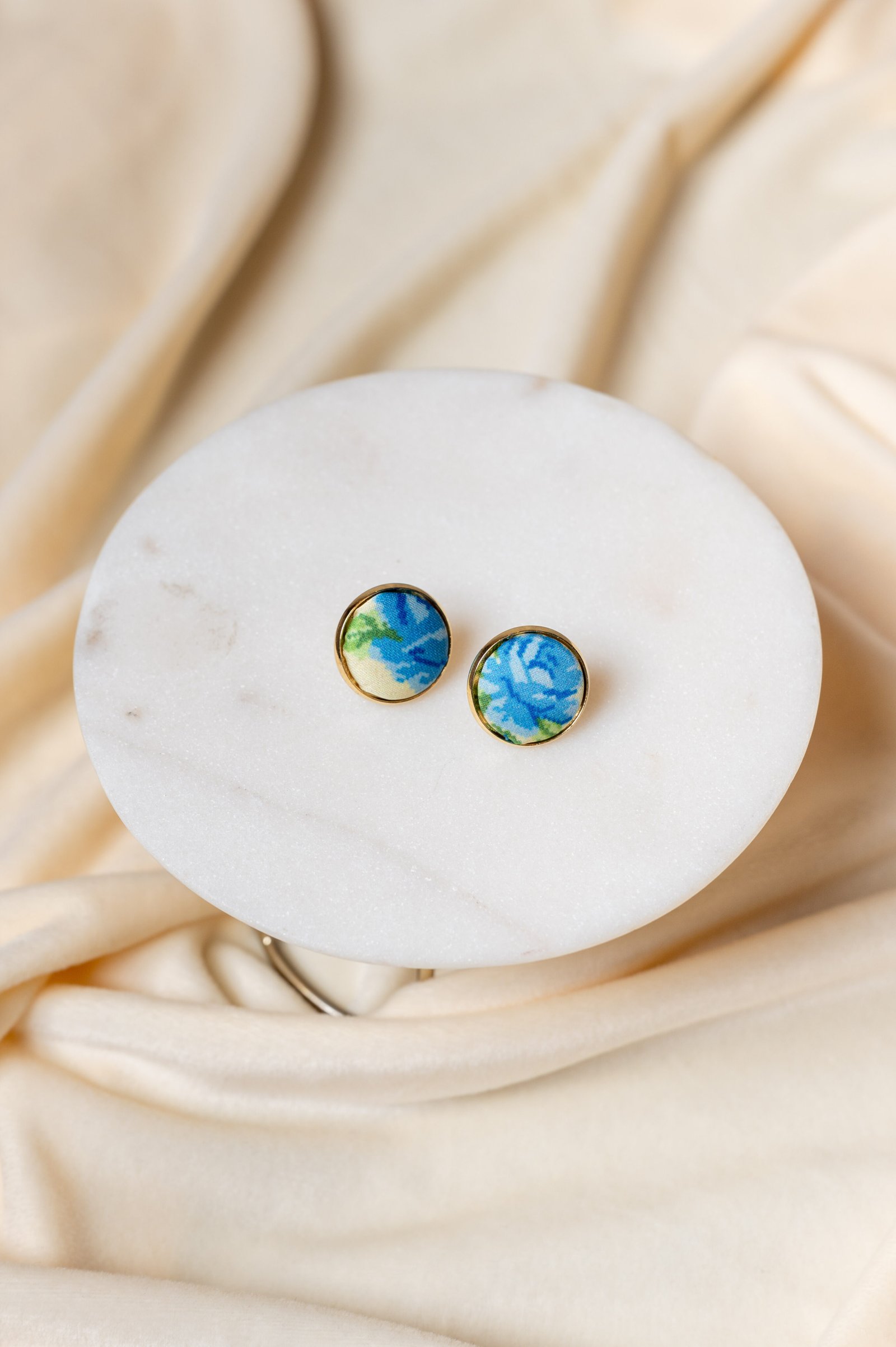 DAPHNE BULL EARRINGS