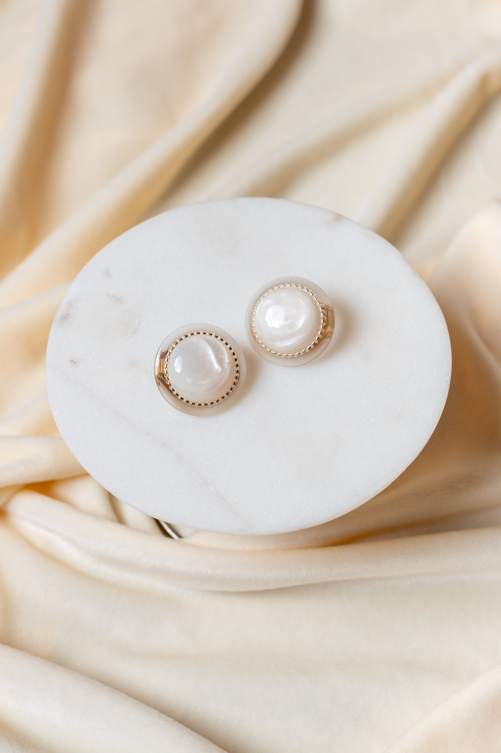 LUNA PEARL EARRINGS