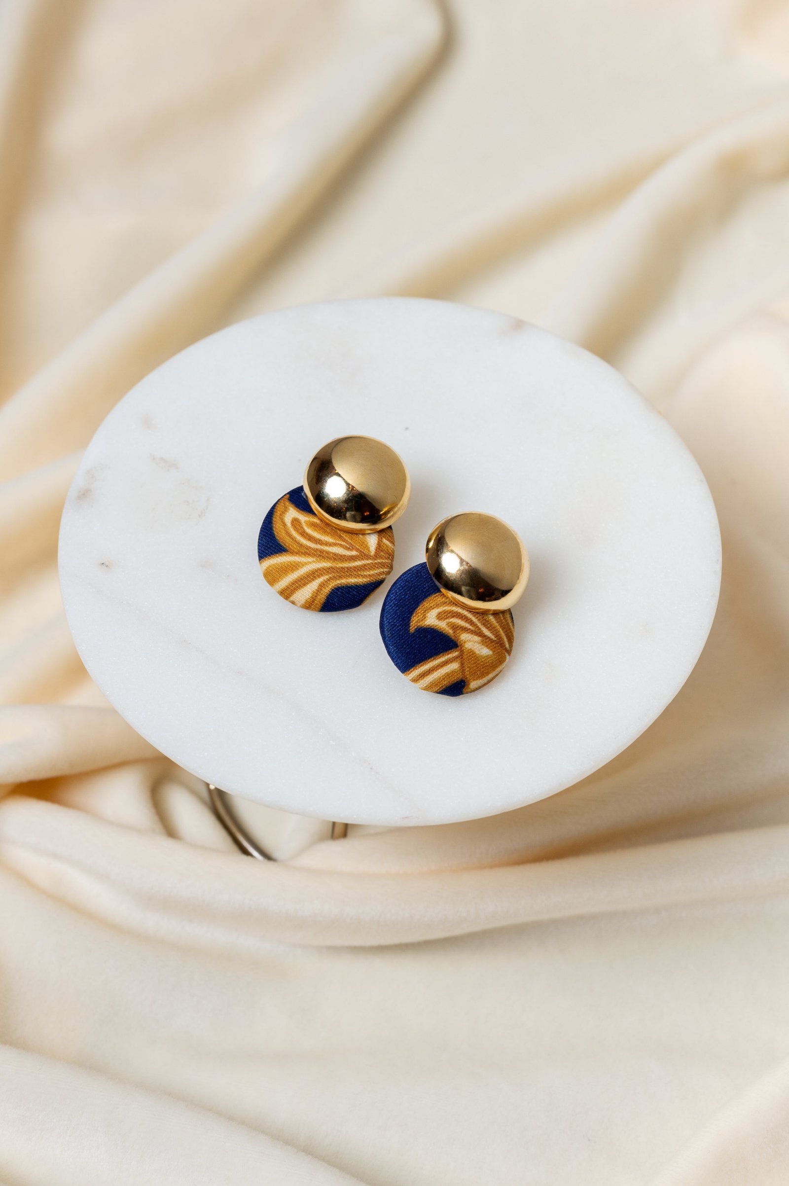OCHEAN CIRCLE EARRINGS