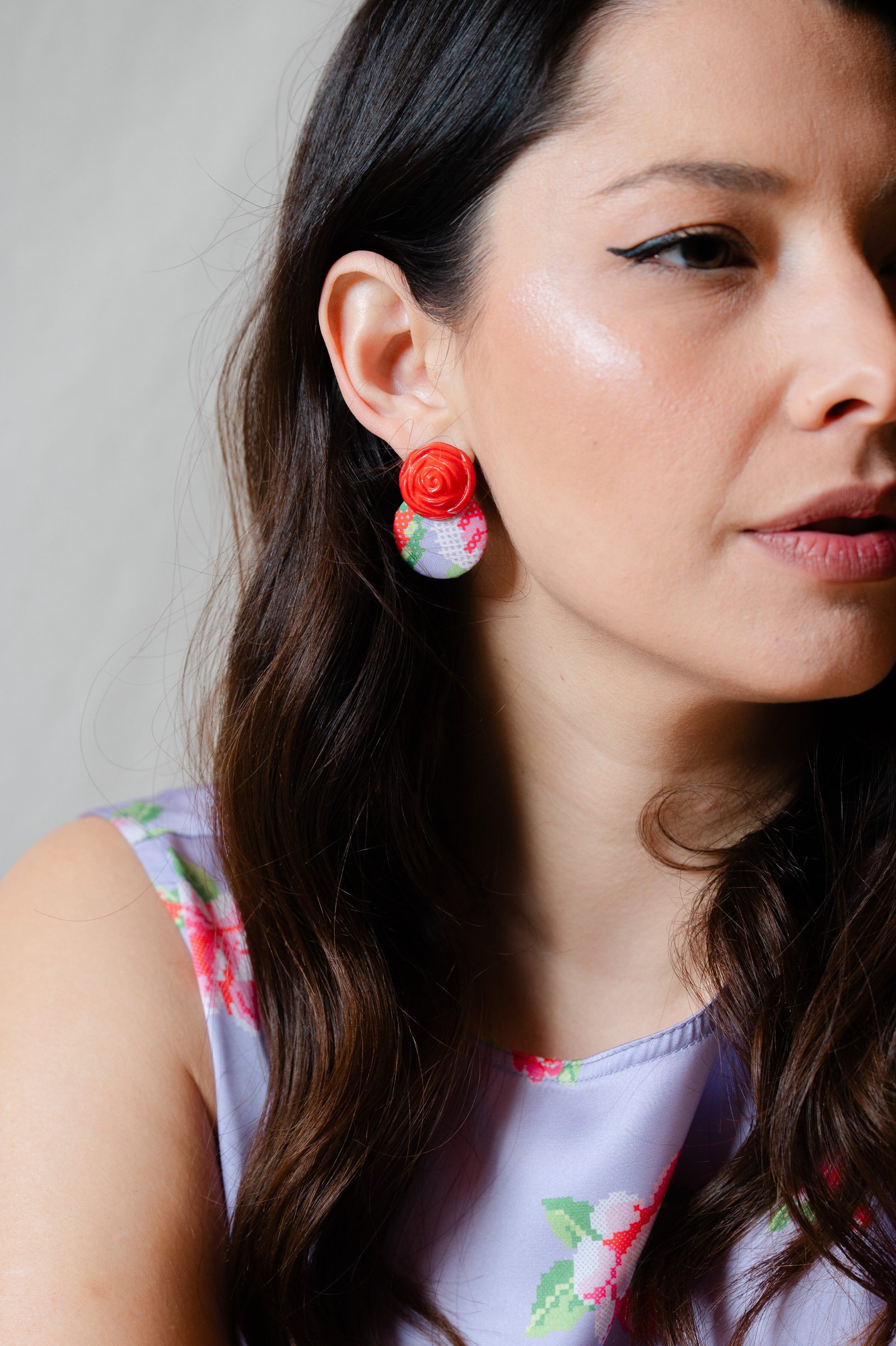 LITTLE ROSE CIRCLE EARRINGS