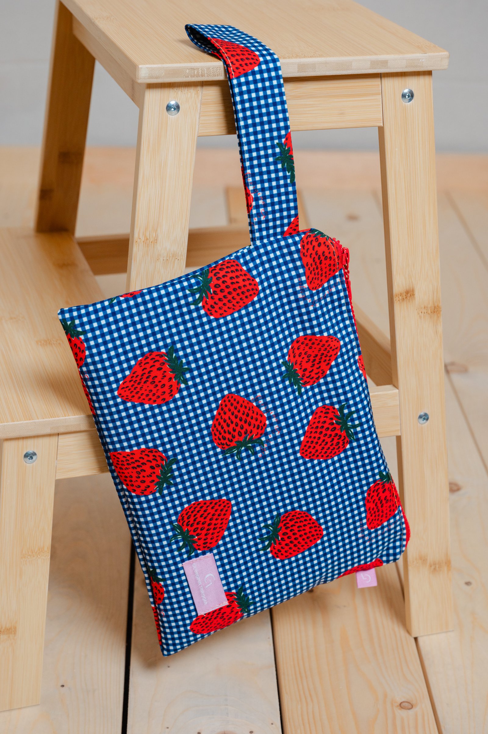 SWEET BELLE POUACH BAG