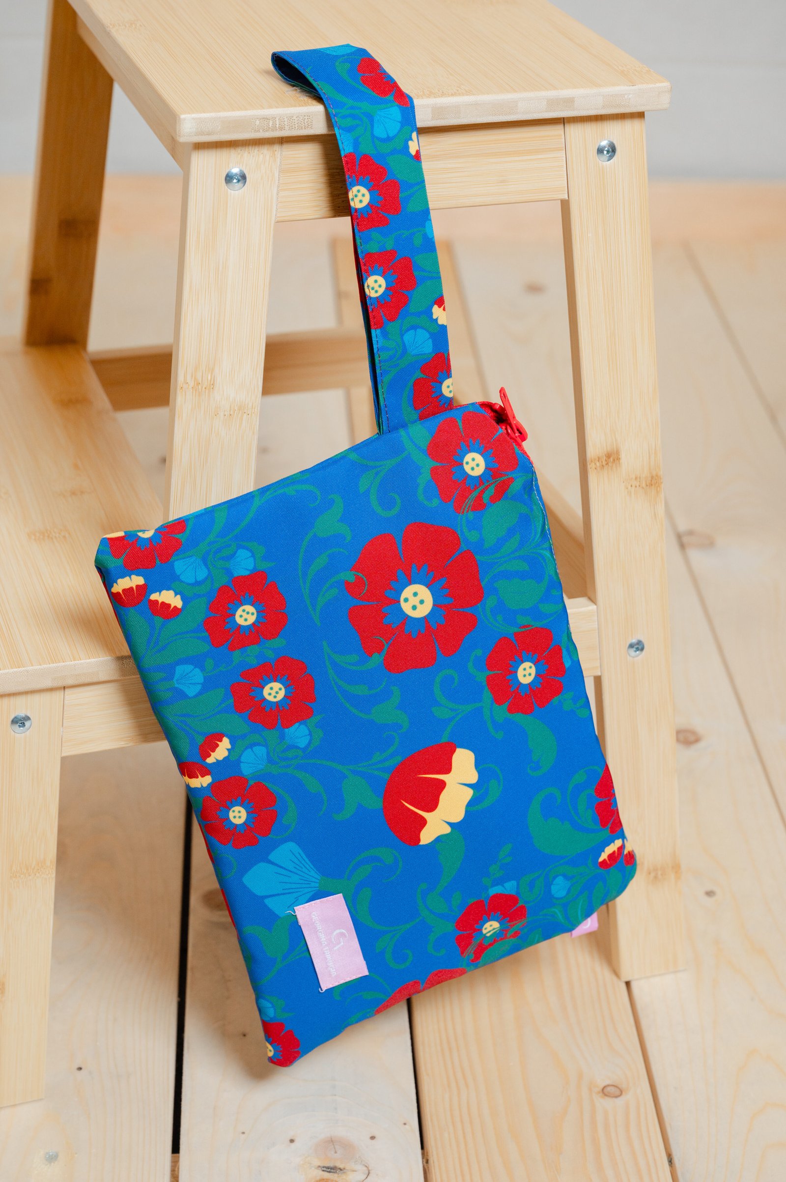 PETAL POP POUCH BAG